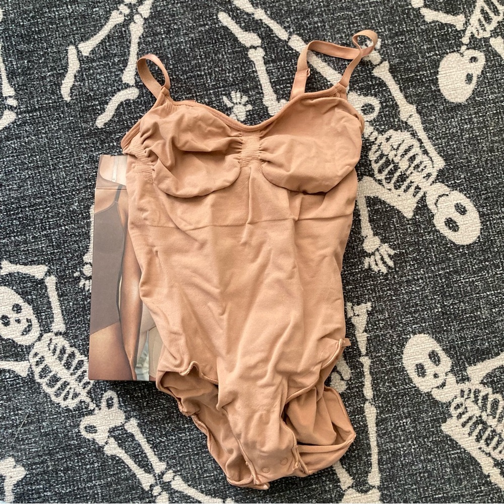 Skims Sculpting Bodysuit Sienna L/XL NIB